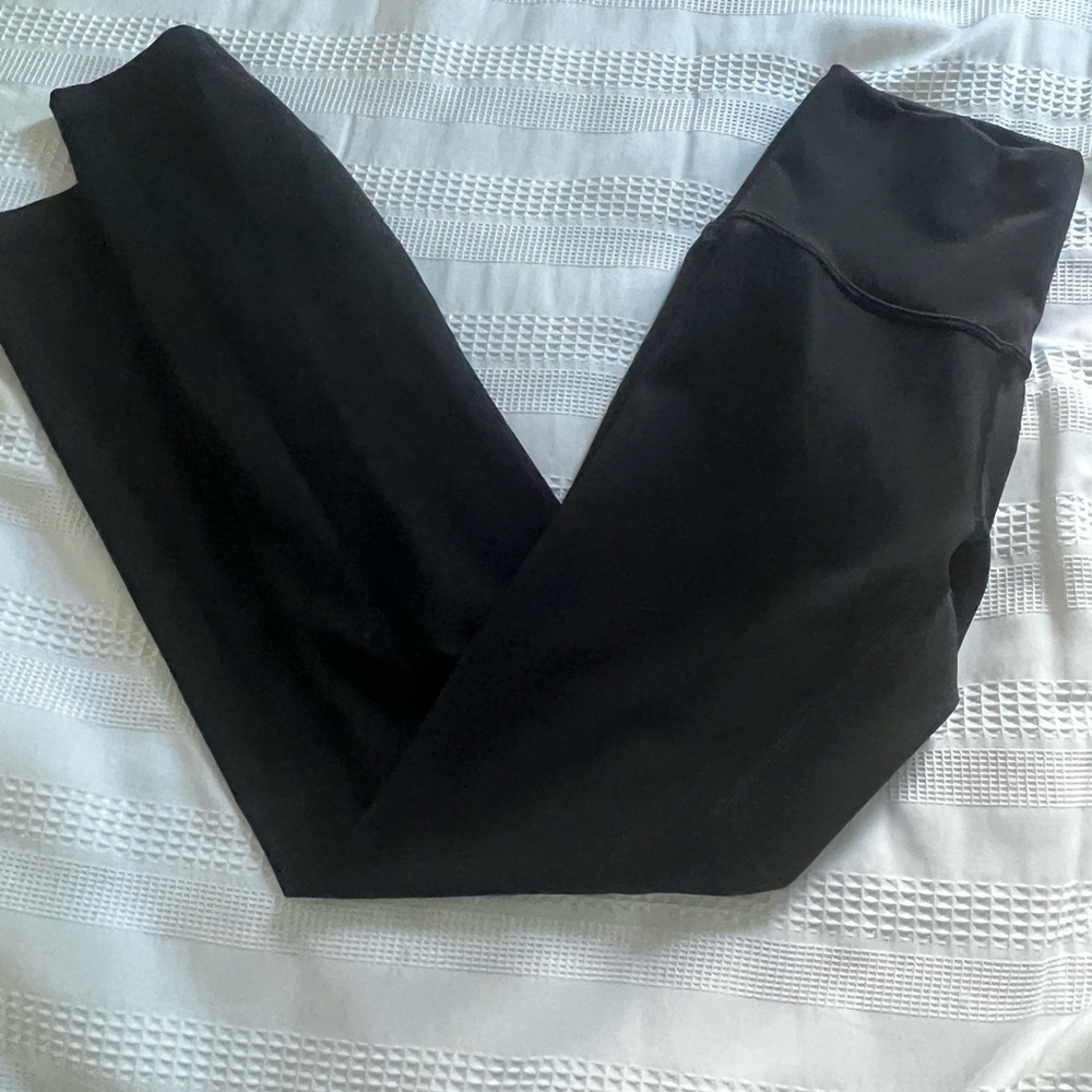 Lululemon wunder unders!